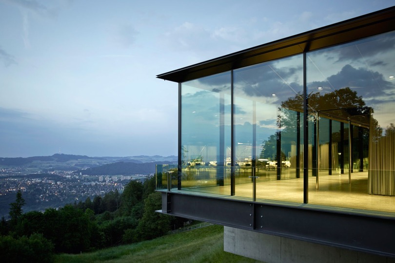 The event location is the pavilion on mount Gurten in Bern, the capital of Switzerland.