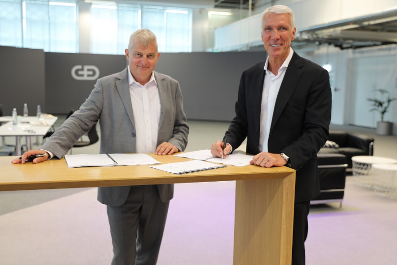 Andrej Vckovski, CEO Netcetera, and Ralf Wintergerst, CEO G+D